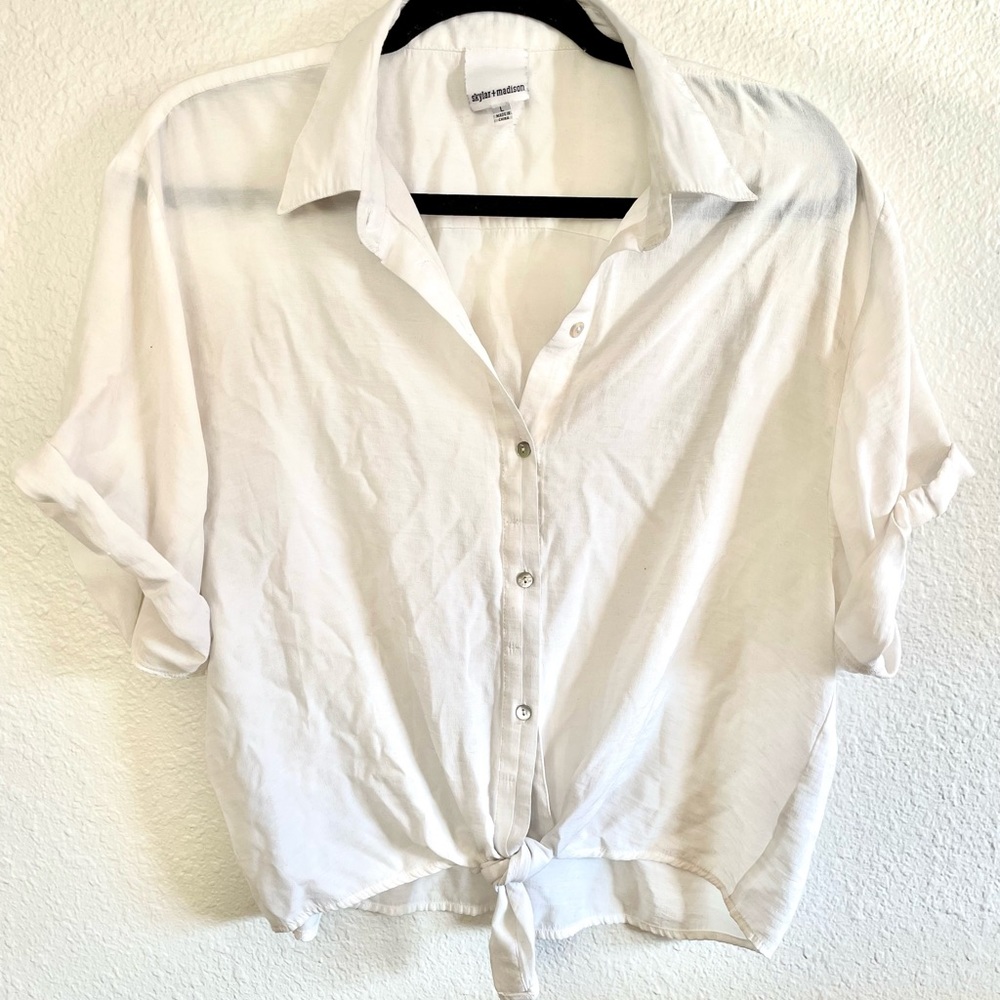 White Short-Sleeved Button Up Crop Top